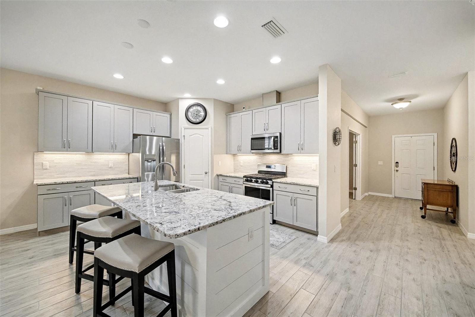 ASTURIA PH 1A - Residential