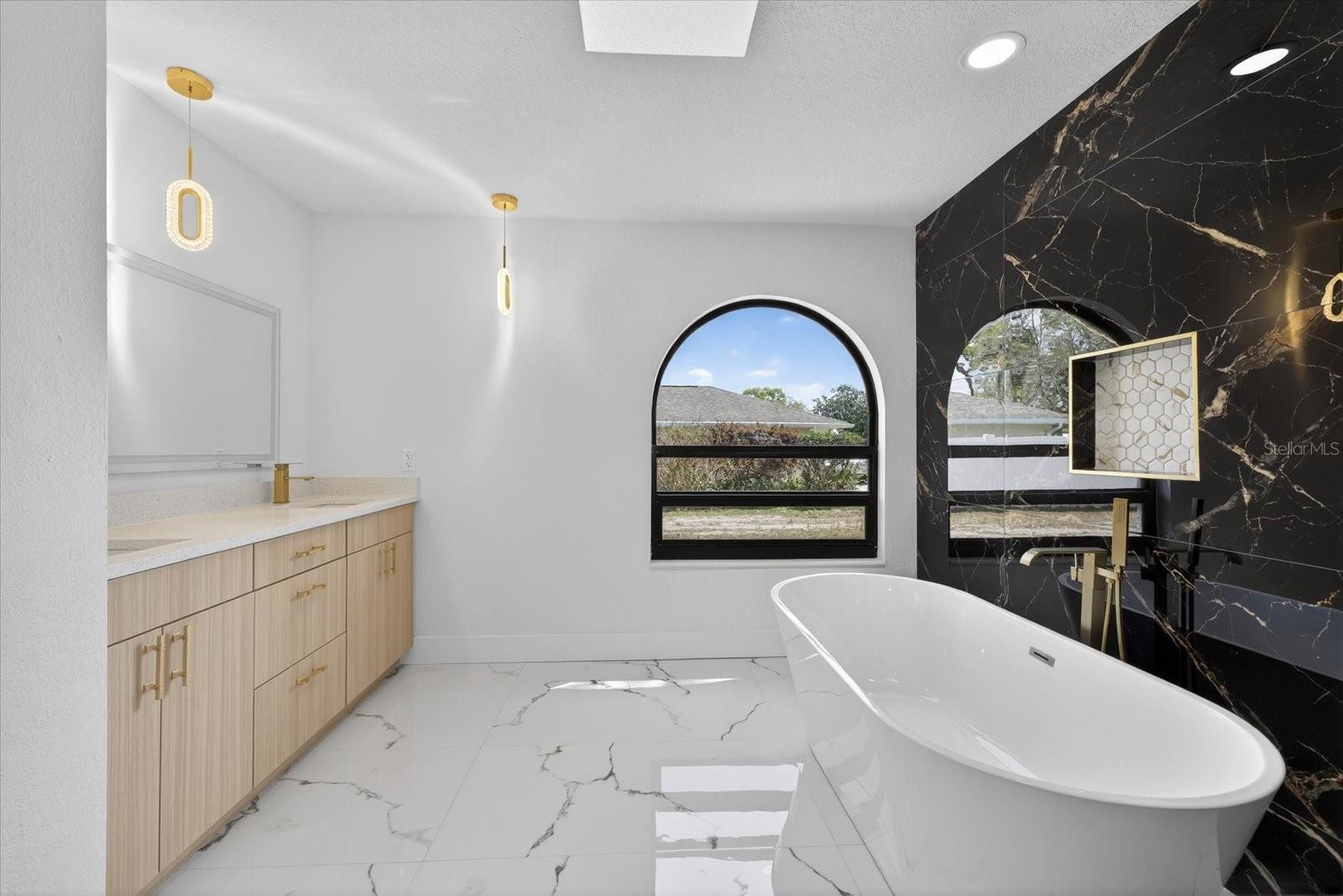 BERKELEY MANOR PH I - Residential