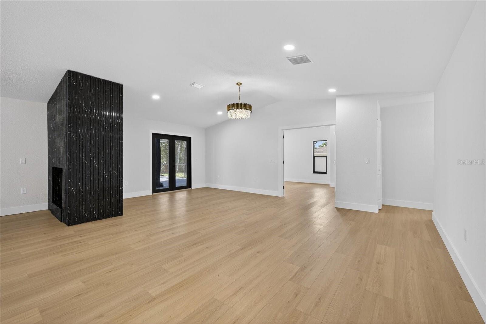 BERKELEY MANOR PH I - Residential