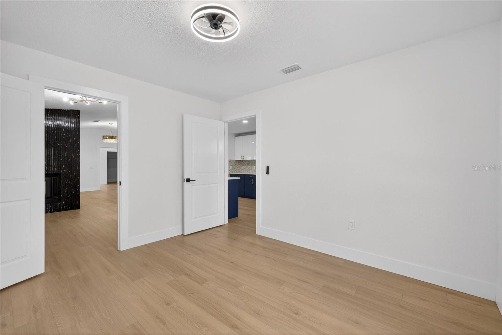 BERKELEY MANOR PH I - Residential