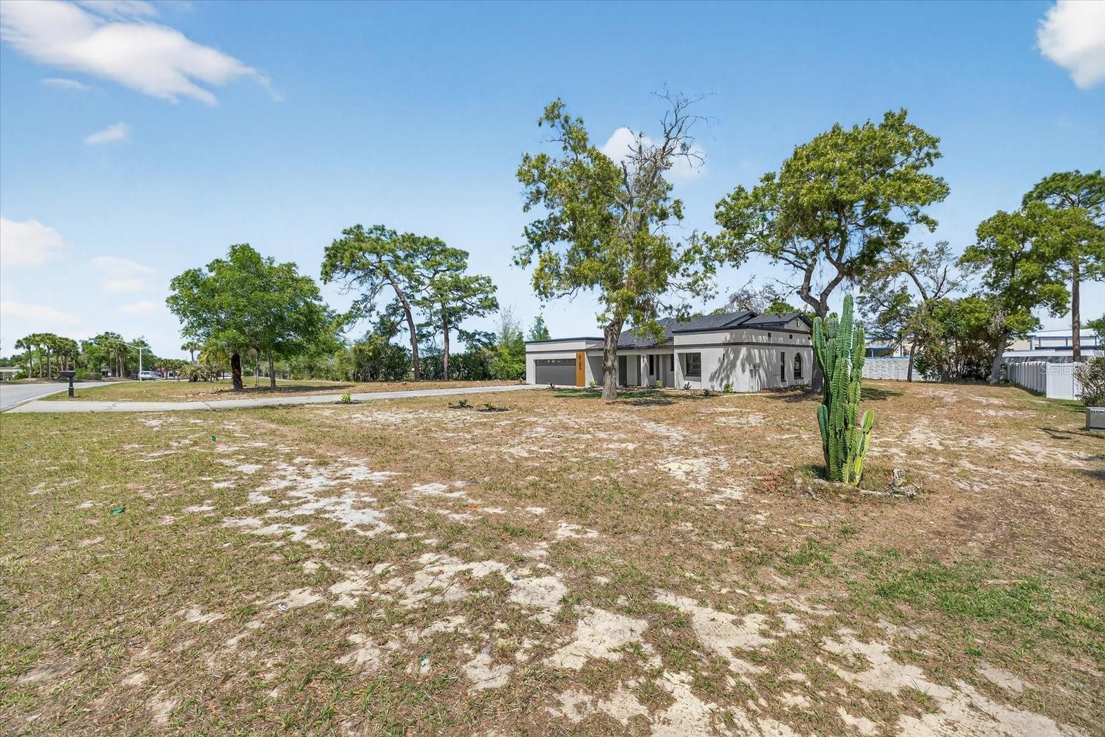 BERKELEY MANOR PH I - Residential