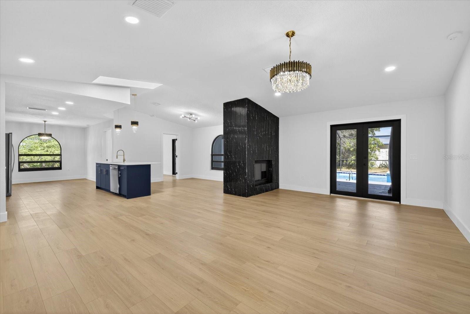 BERKELEY MANOR PH I - Residential