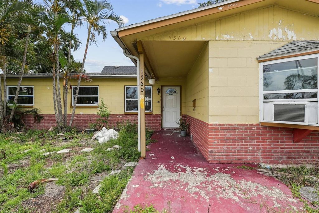 Photo of 1560 Connecticut Avenue NE, St Petersburg, FL 33703 (MLS # TB8453440)