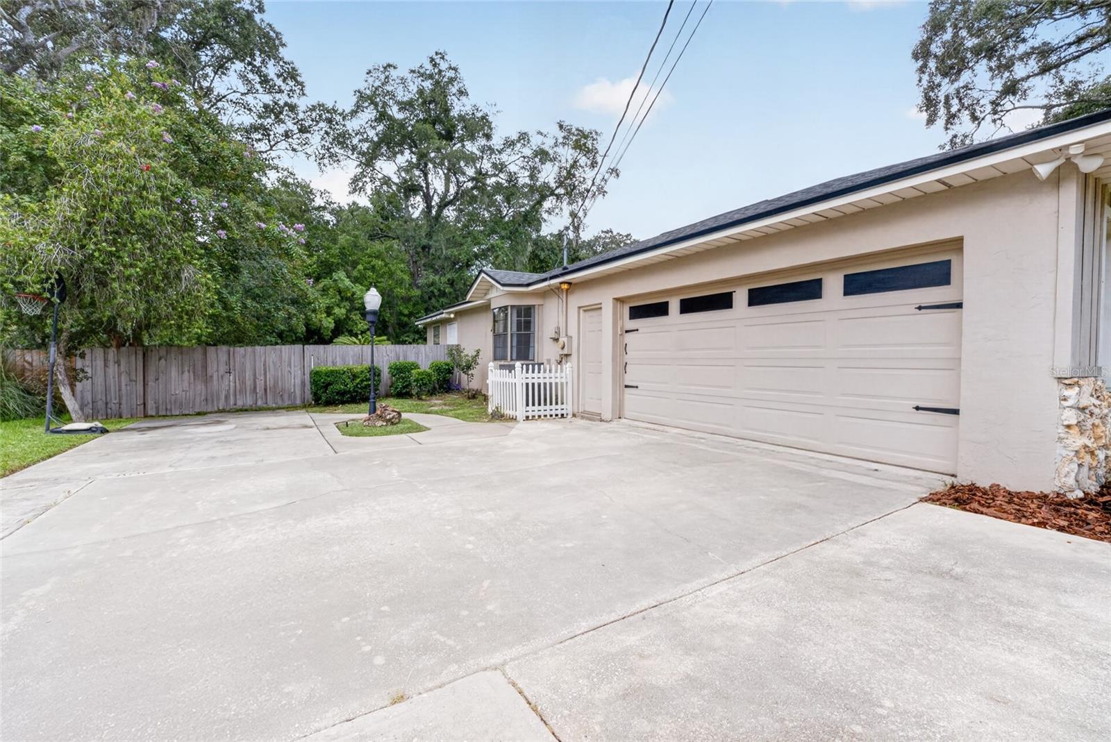 2070 SE 50TH TERRACE