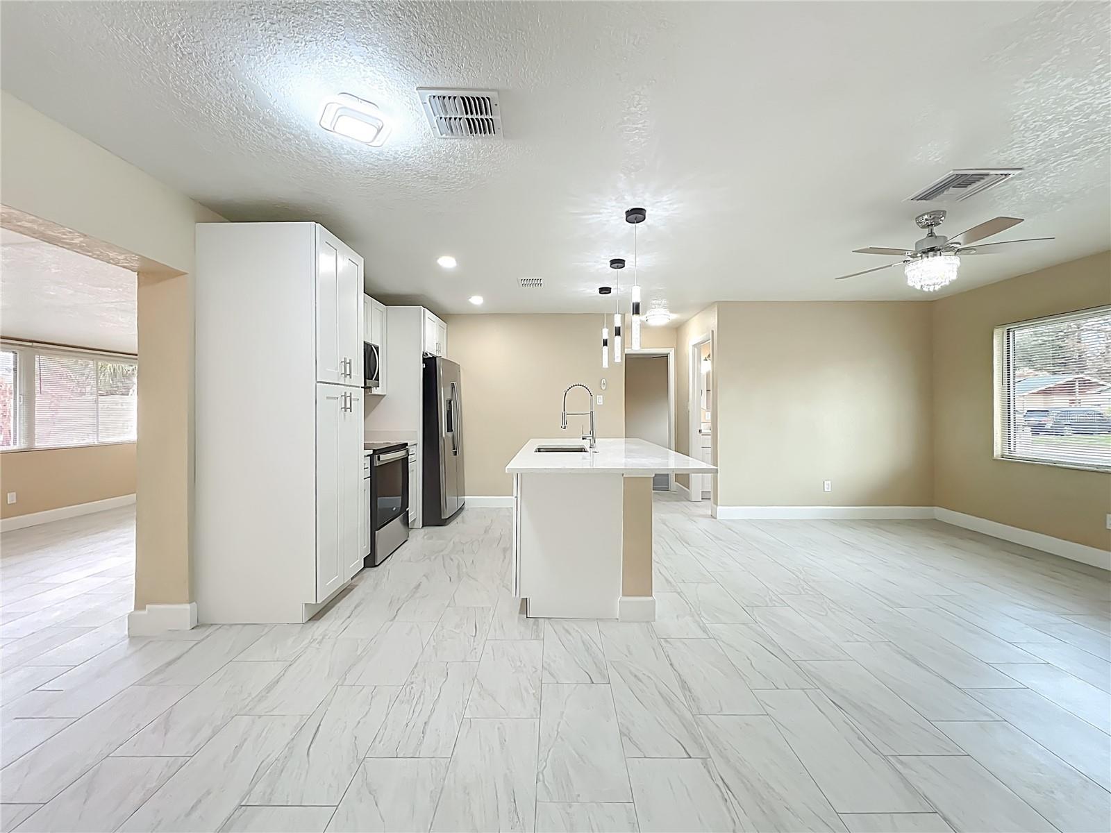 IMPERIAL ESTATES - Residential