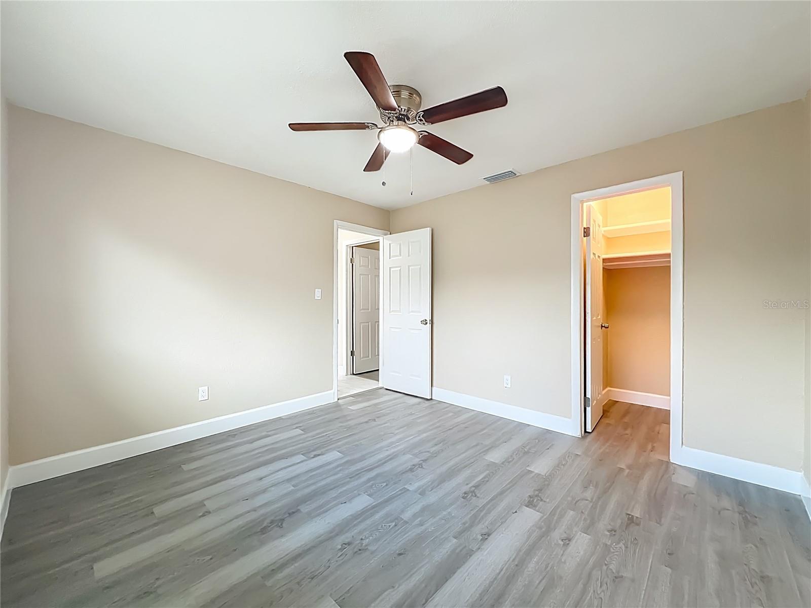 IMPERIAL ESTATES - Residential