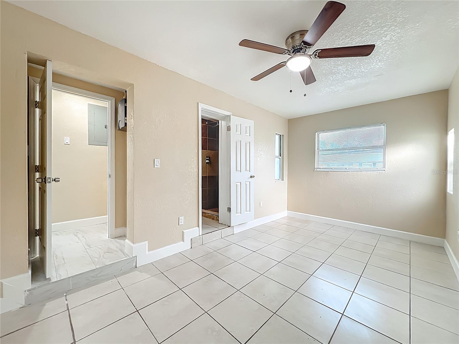 IMPERIAL ESTATES - Residential