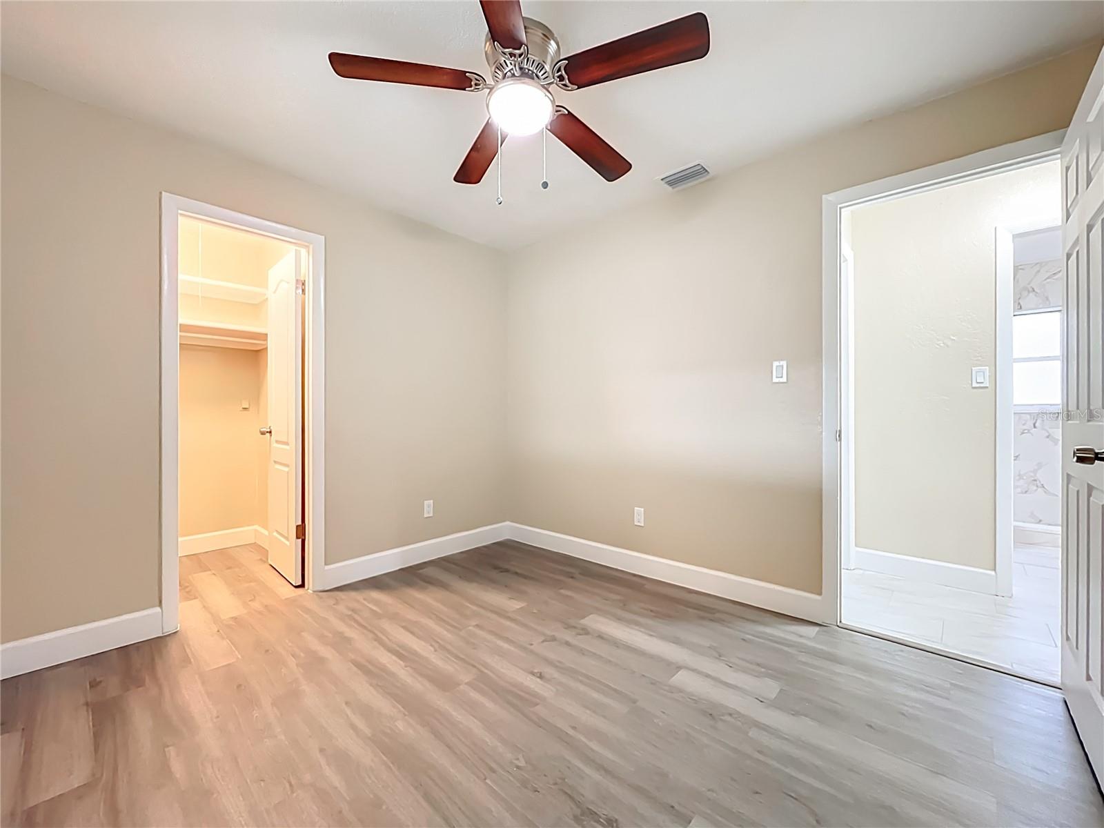 IMPERIAL ESTATES - Residential