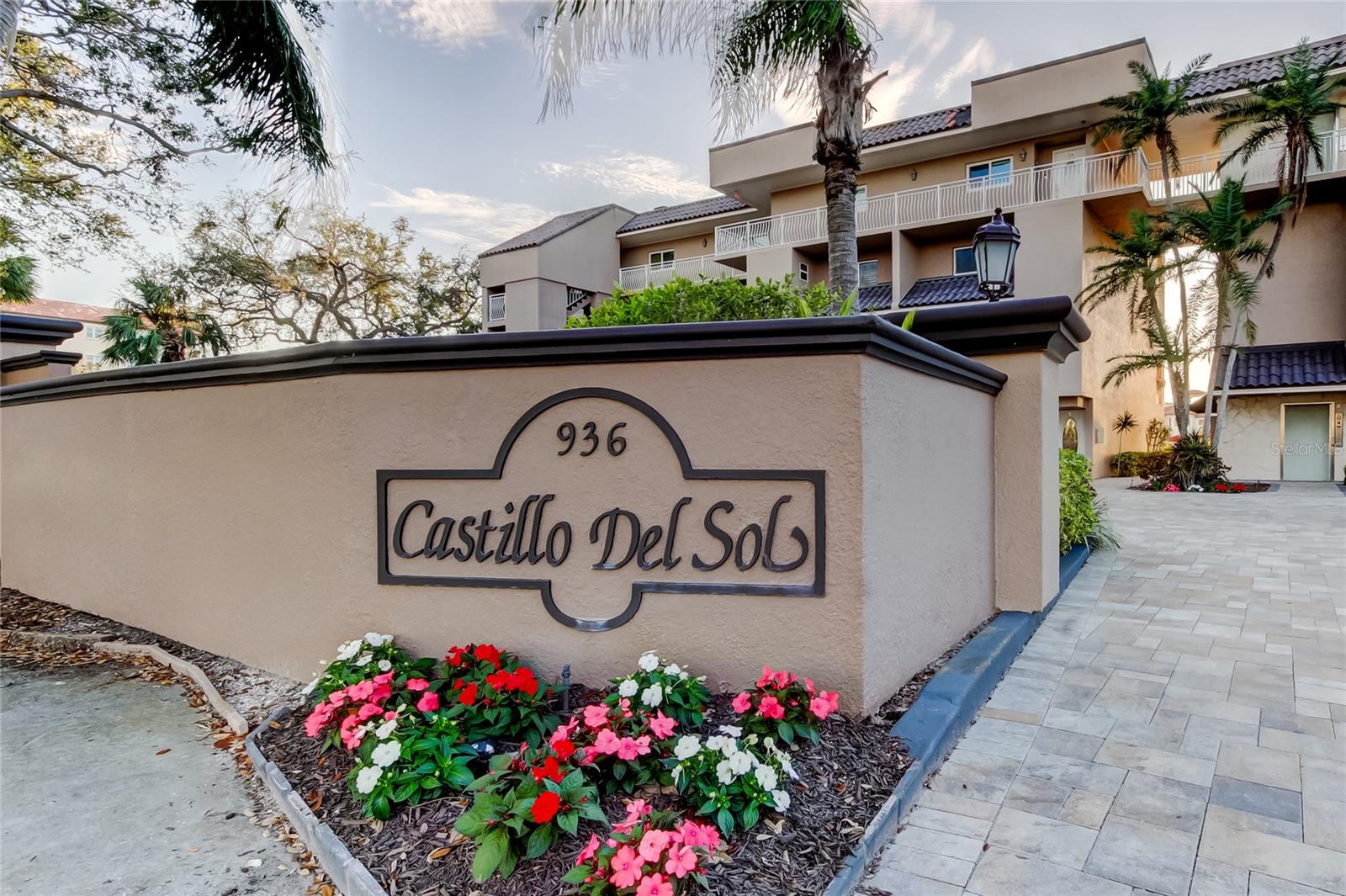 936 PINELLAS BAYWAY S T-7