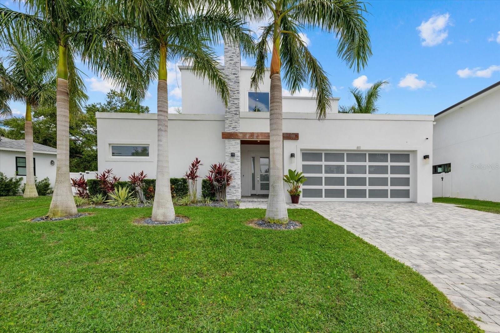 811 30TH COURT E, BRADENTON, FL, 34208 1 811 30TH COURT E
