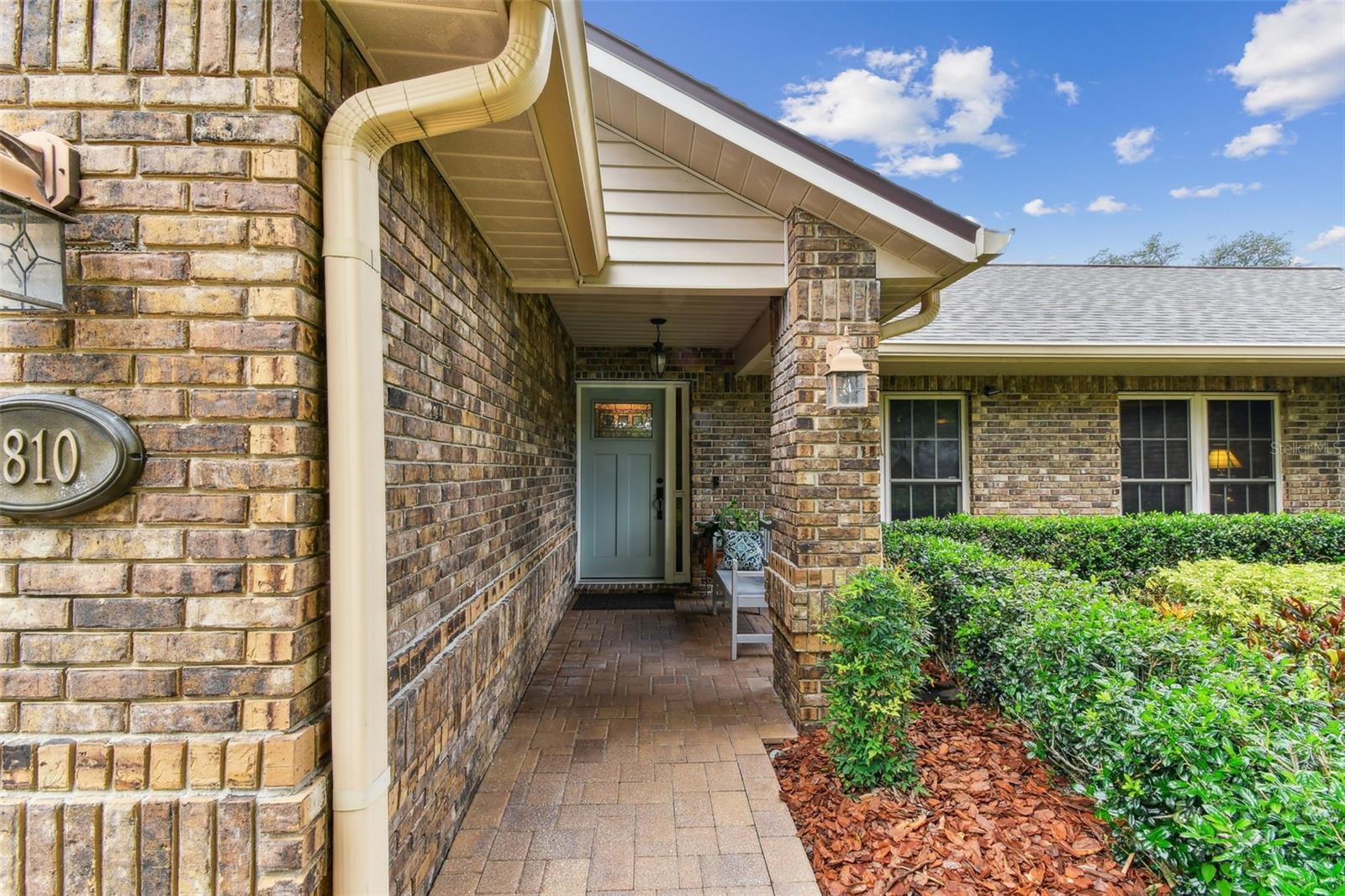 1810 TAMERLANE PLACE