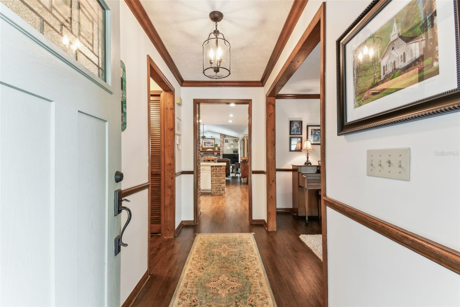 1810 TAMERLANE PLACE