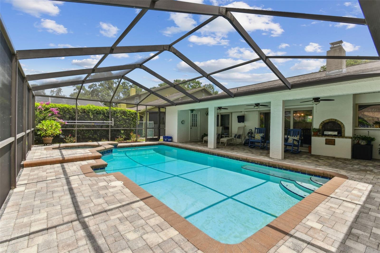 1810 TAMERLANE PLACE