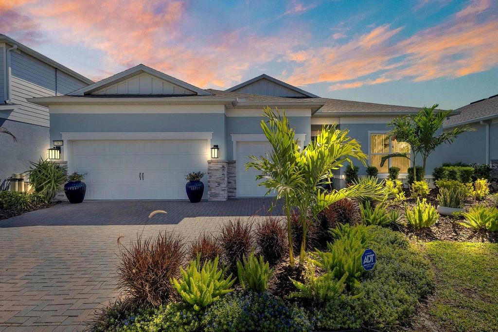 Photo of 13831 Tybee Beach Lane, Orlando, FL 32827 (MLS # O6396910)