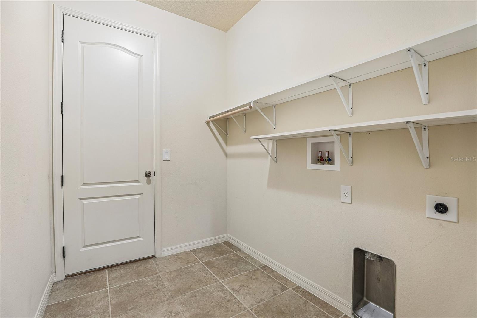 PILLARS LANDING SUB - Residential