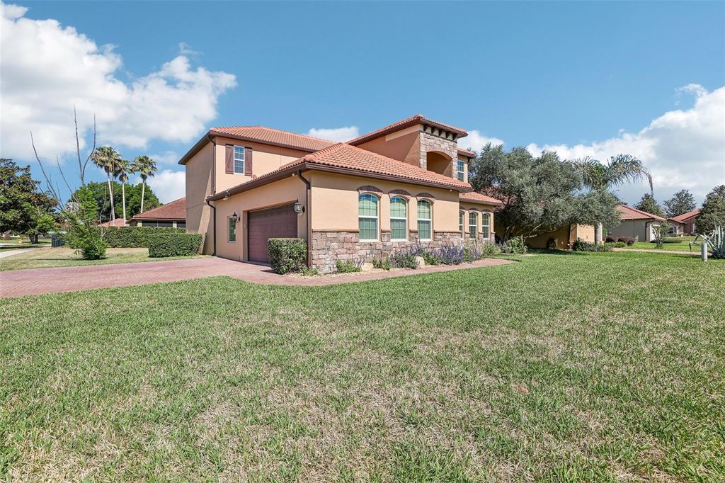 Photo of 10151 Yonaomi Circle, Clermont, FL 34711 (MLS # O6401543)