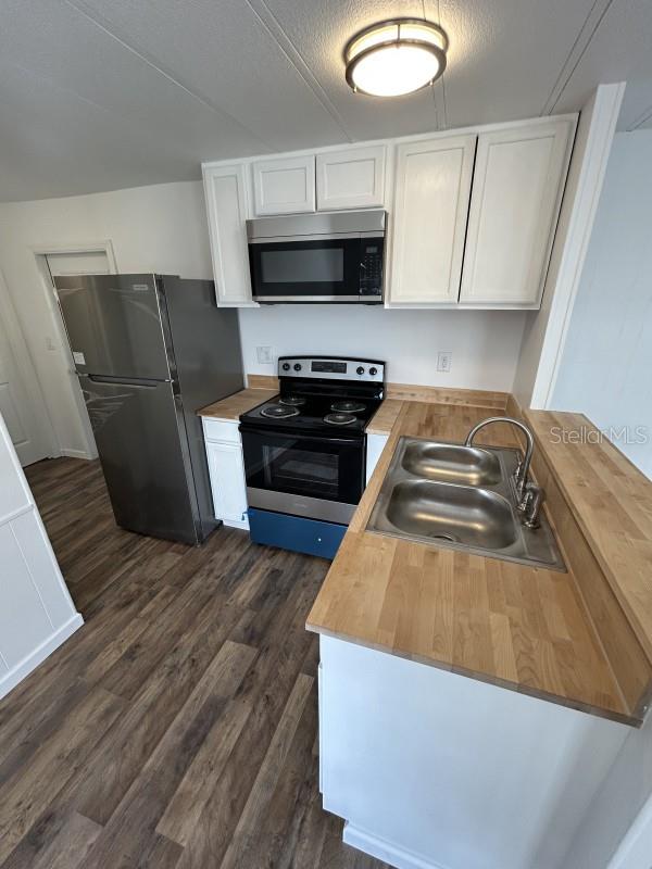 RIVERS EDGE ESTATES - Residential