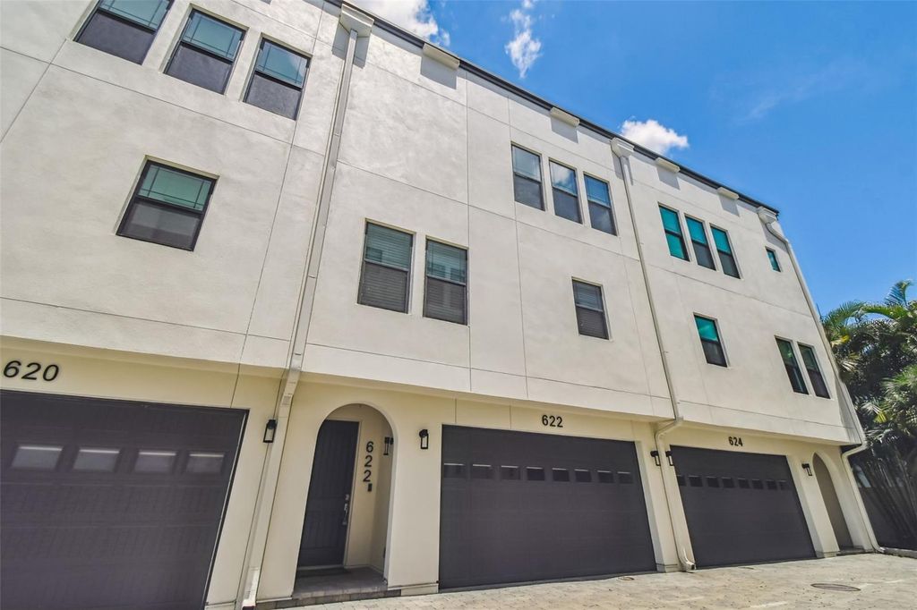 Photo of 622 S Matanzas Avenue, Tampa, FL 33609 (MLS # TB8417697)