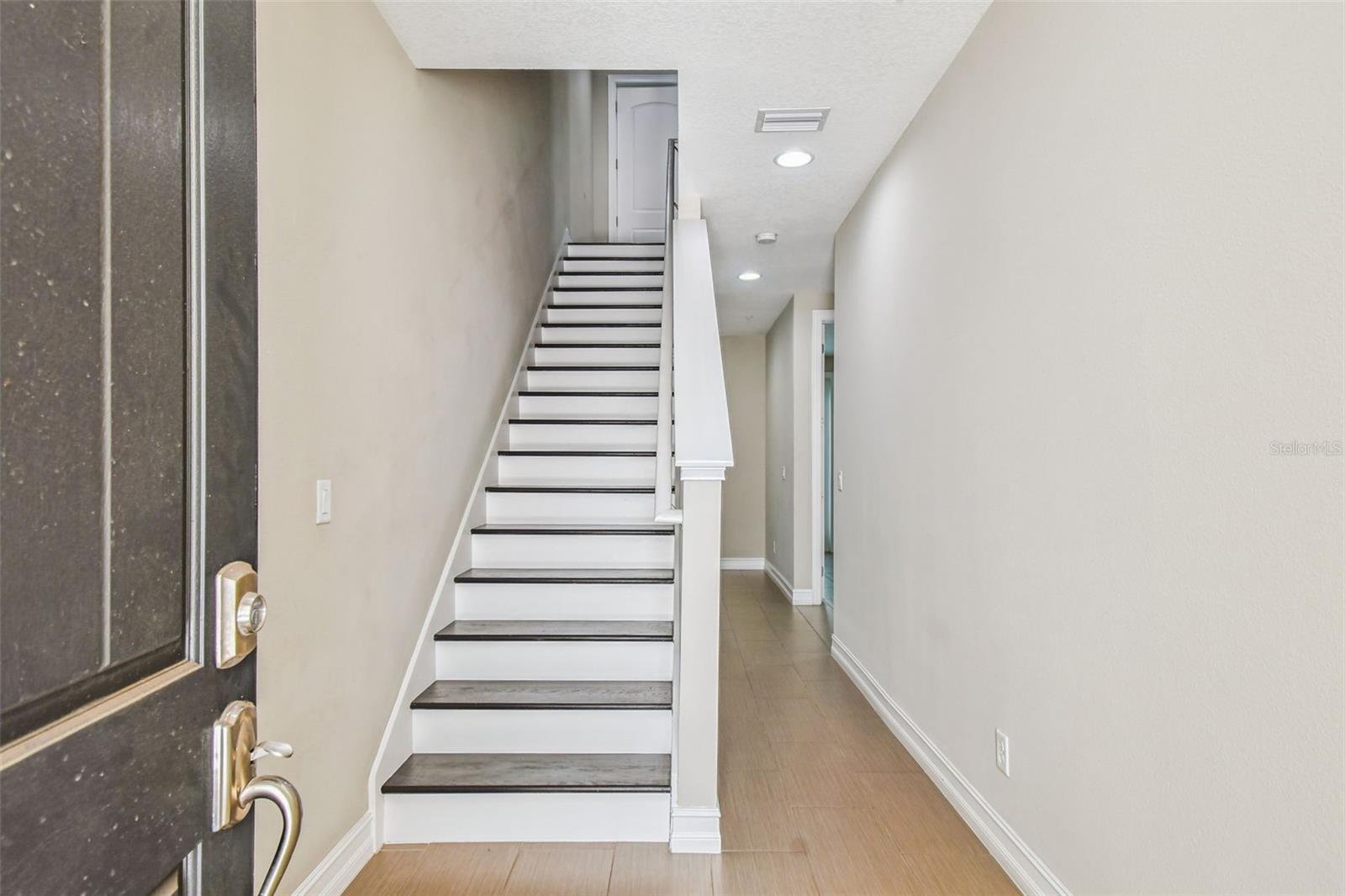 622 S MATANZAS AVENUE