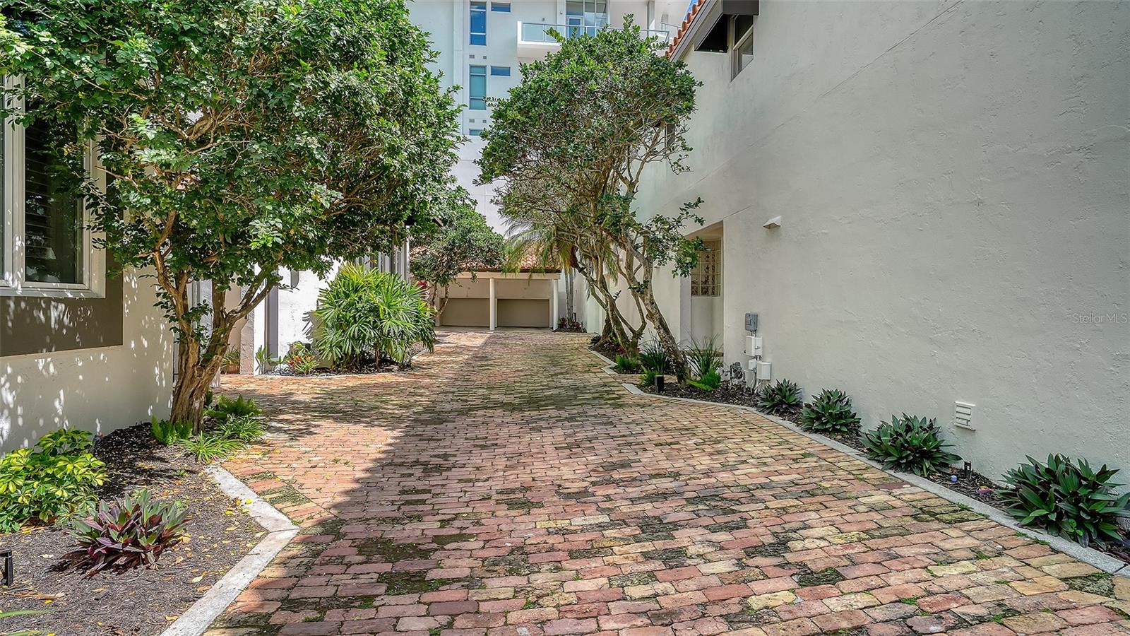 LIBRARY MEWS - Residential