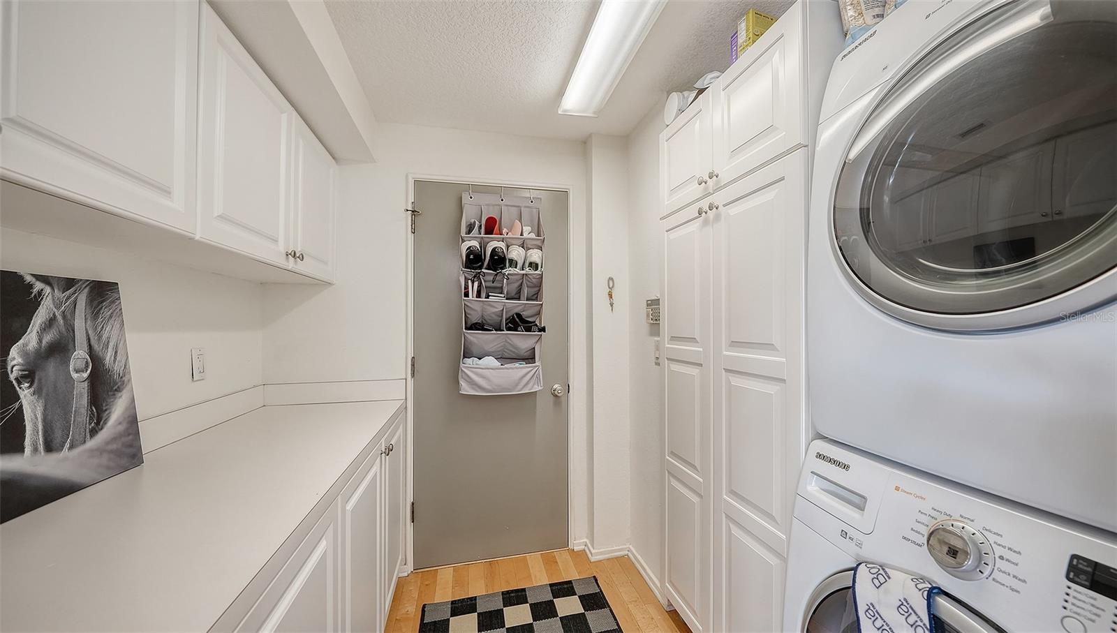 LIBRARY MEWS - Residential