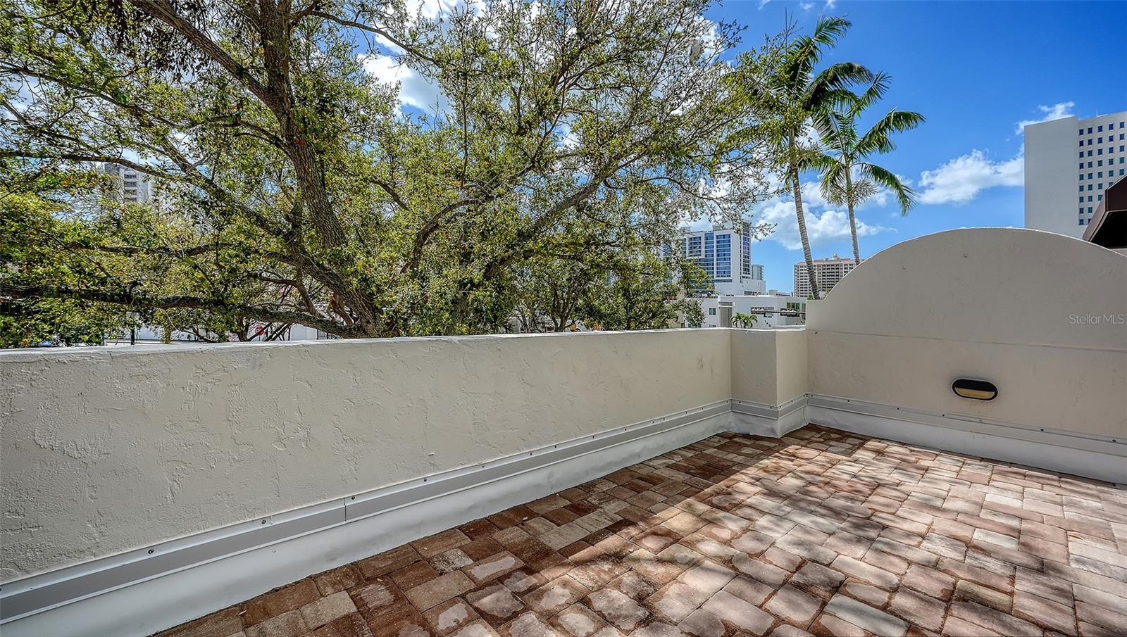 LIBRARY MEWS - Residential