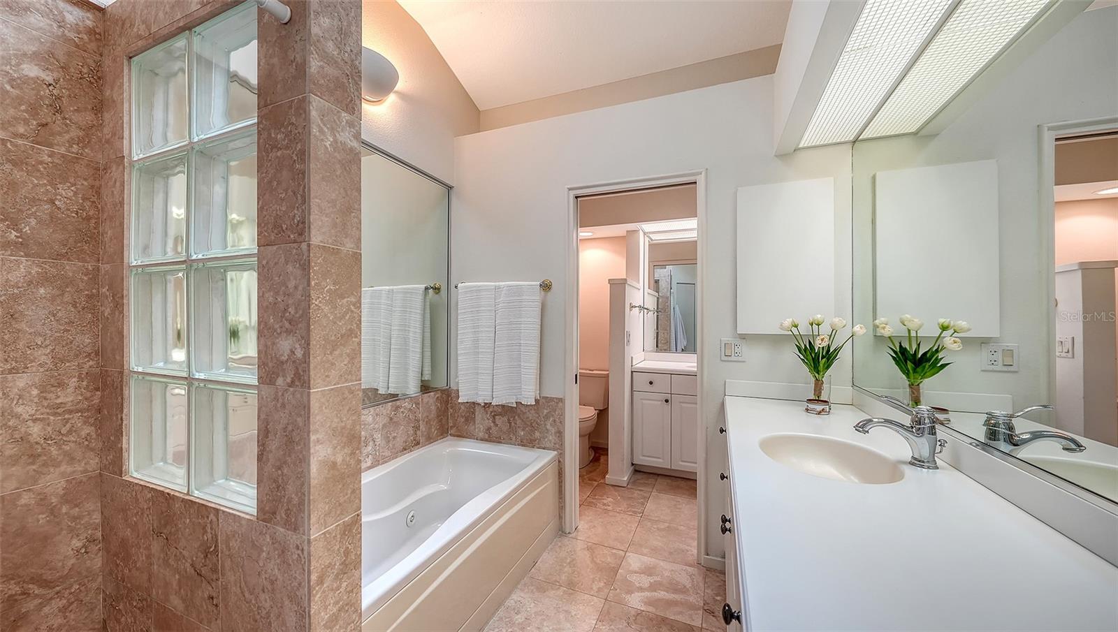 LIBRARY MEWS - Residential