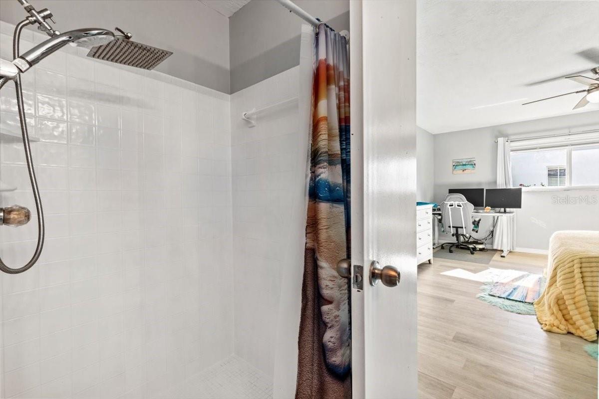 SLEEPY HOLLOW UNIT 01 - Residential