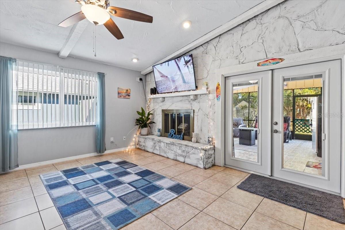 SLEEPY HOLLOW UNIT 01 - Residential