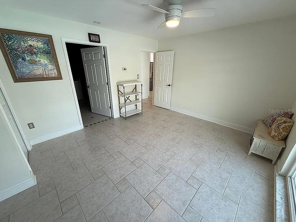 SIESTA ISLES - Residential