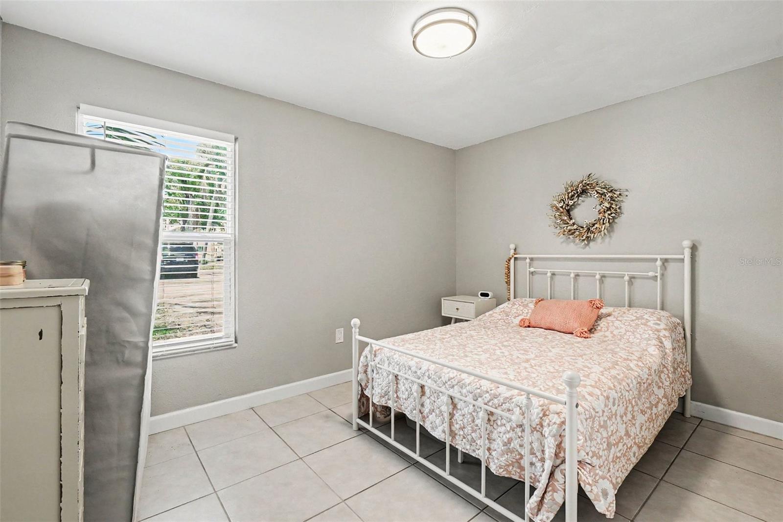 MIRROR LAKE SEC 2 - Residential