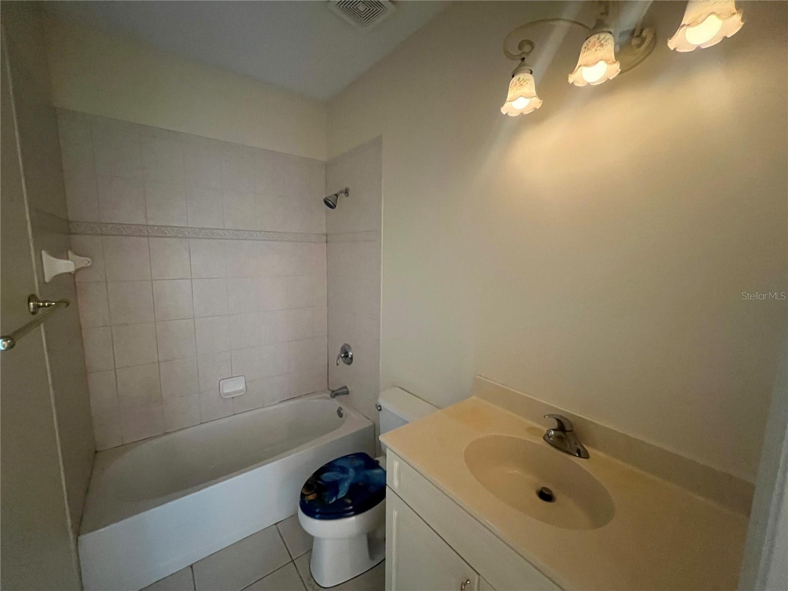 04 FAIRWAYS - Residential