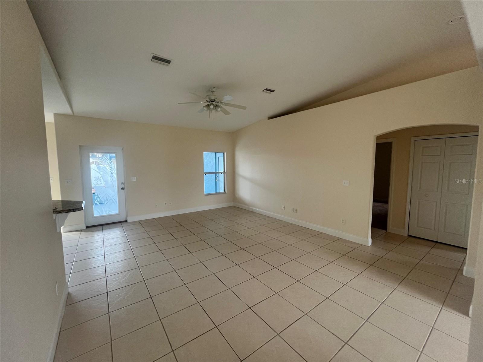 04 FAIRWAYS - Residential