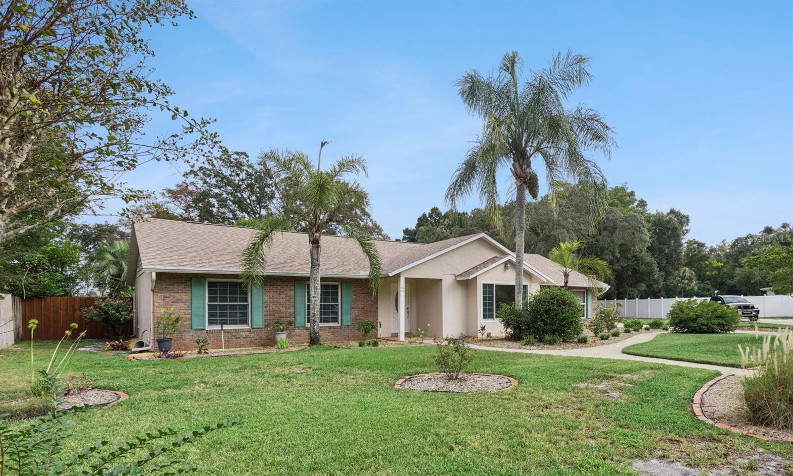 260 E HORNBEAM DRIVE