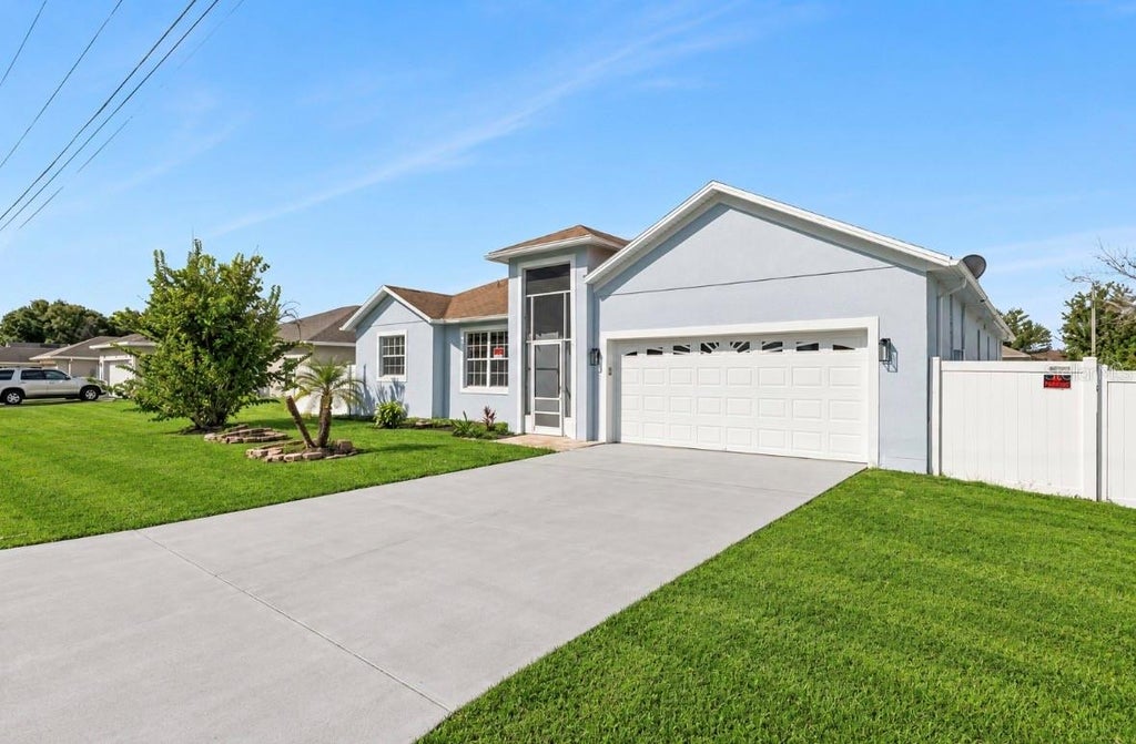 Photo of 406 Bridgewater Court, Kissimmee, FL 34758 (MLS # O6446062)