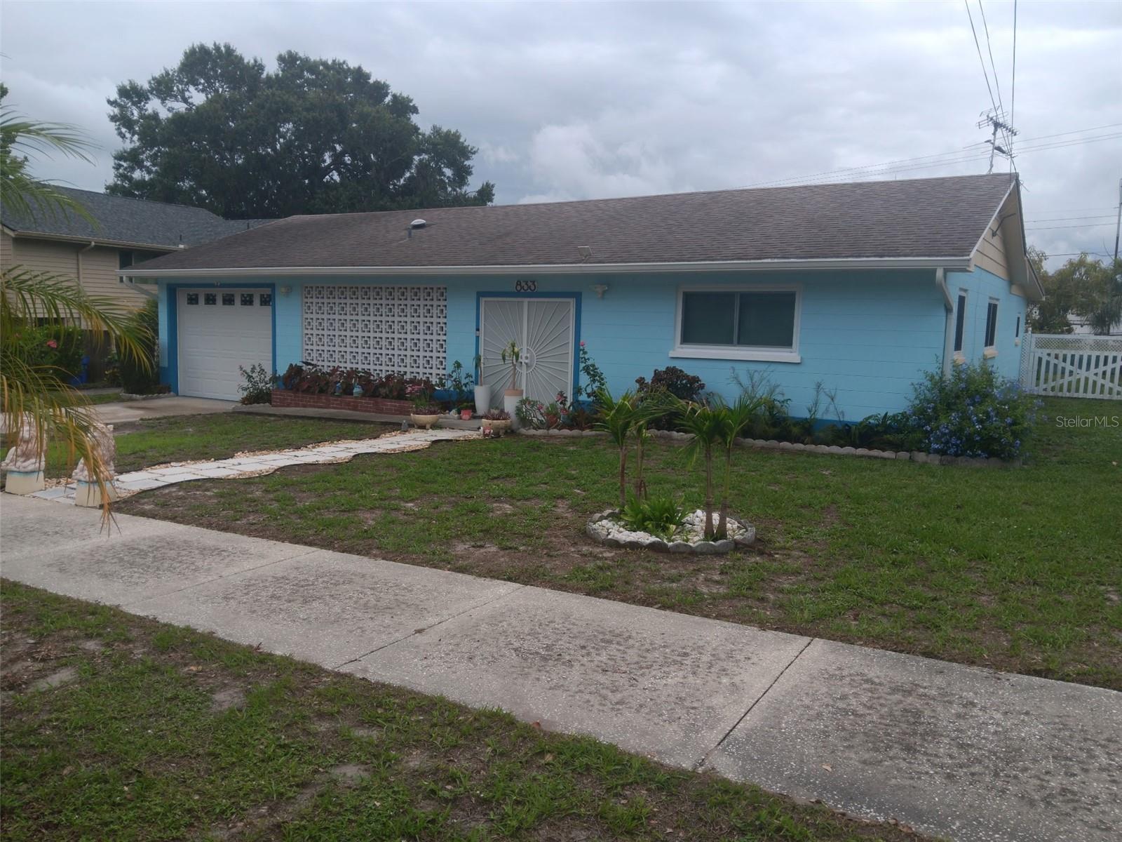 833 CHANNING ROAD