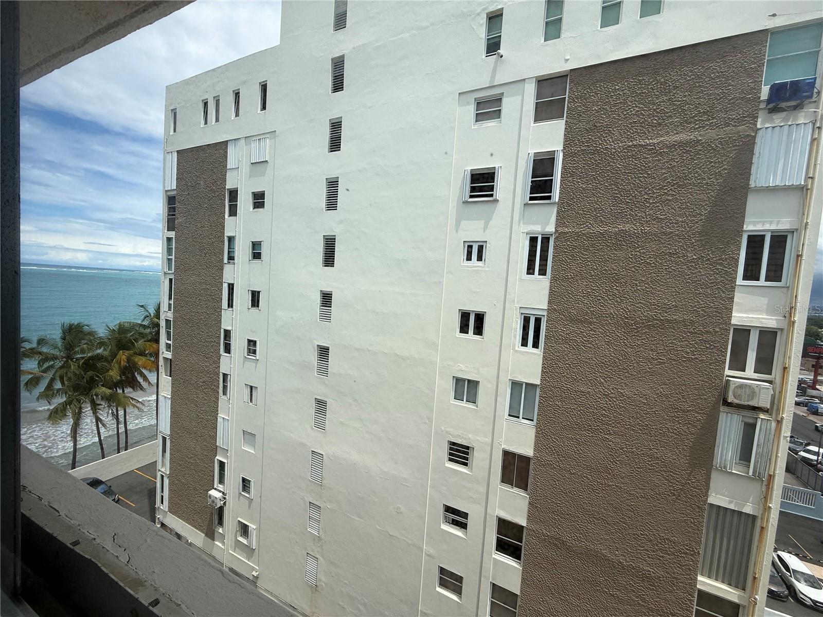 CONDOMINIO GOLDEN BEACH - Residential