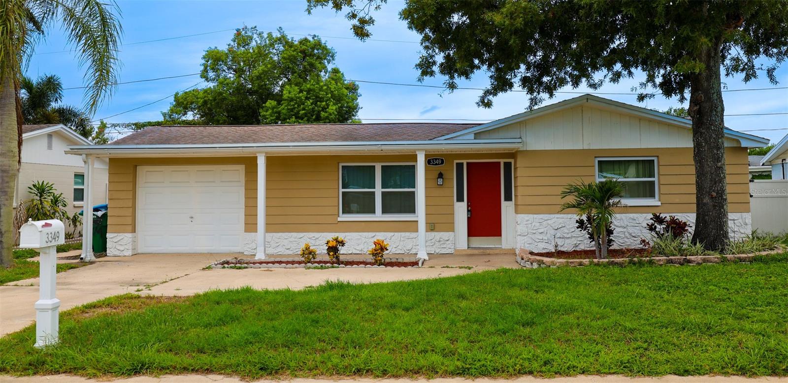 Welcome home to this beautifully updated three-bedroom, two-bathroom residence located at 3349 Silver Hill Dr in Holiday, FL. Offering approximately 1,228 square feet of living space on a generous 5,100 square foot lot, this home is the perfect blend of comfort and Florida-style living.
The interior features a bright and open floor plan that seamlessly connects the living, dining, and kitchen areas. The kitchen is equipped with stainless steel appliances, sleek countertops, and modern cabinetry, while both bathrooms have been tastefully renovated with contemporary tile work and quality fixtures. The master suite provides comfort and privacy with its own en-suite bathroom, and all bedrooms have generous closet space. Elegant flooring, fresh finishes, and updated hardware complete the inviting look throughout.
Additional highlights include a one-car garage and a spacious yard, ideal for outdoor activities and relaxation. Conveniently located near shopping, dining, schools, parks, and just a short drive to the Gulf beaches, this home provides easy access to everything Pasco County and the Tampa Bay area.
Don’t miss the opportunity to enjoy a stylish and comfortable home in a prime Holiday location—schedule your private showing today.