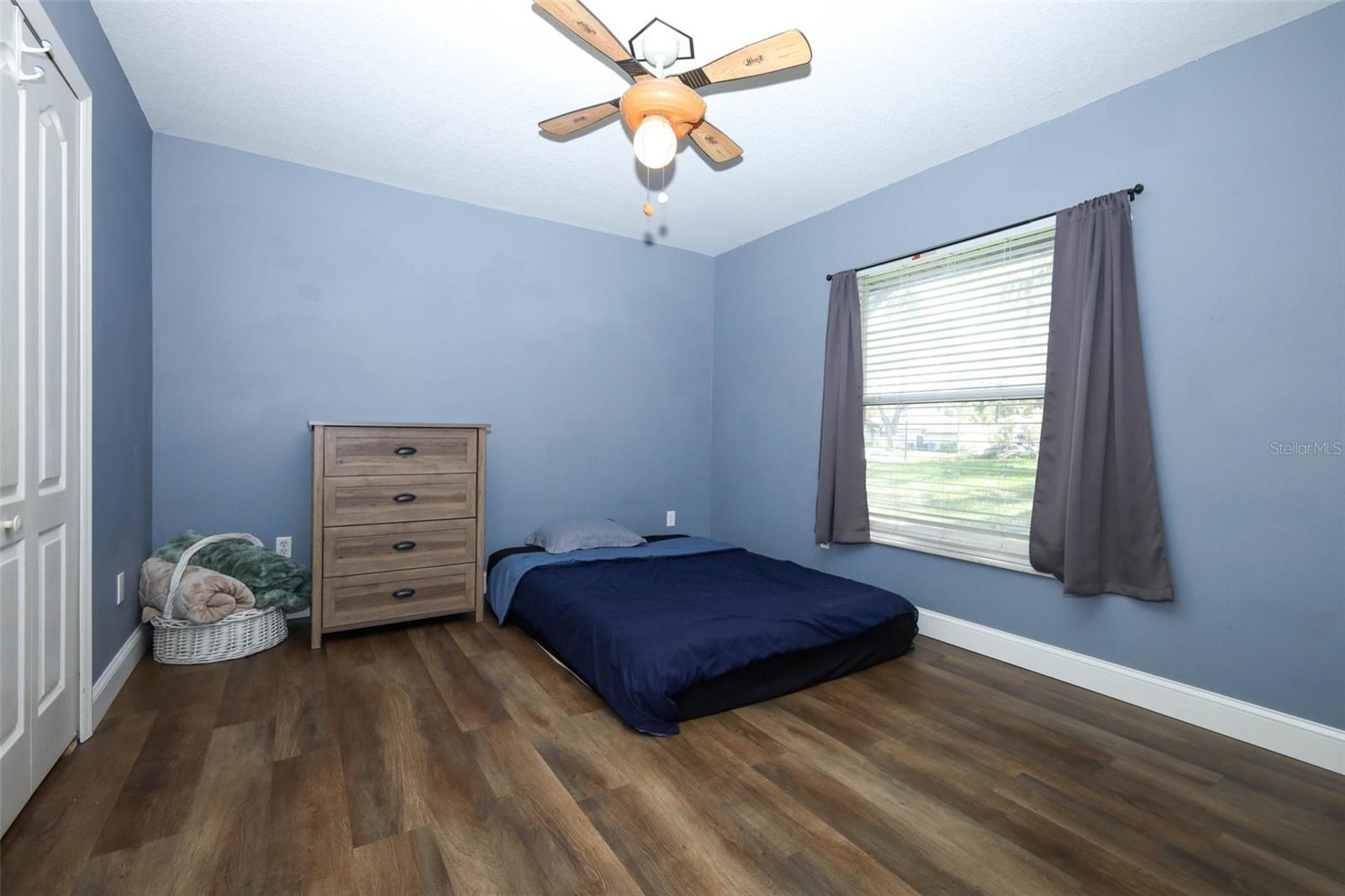 WHISPERING WOODS - Residential