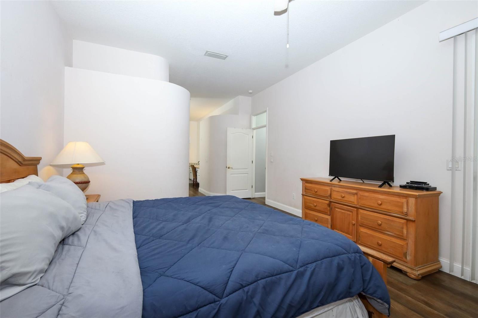 WHISPERING WOODS - Residential