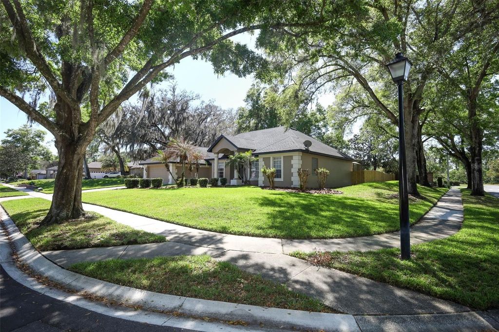 Photo of 206 Winding Oaks Lane, Oviedo, FL 32765 (MLS # O6393681)