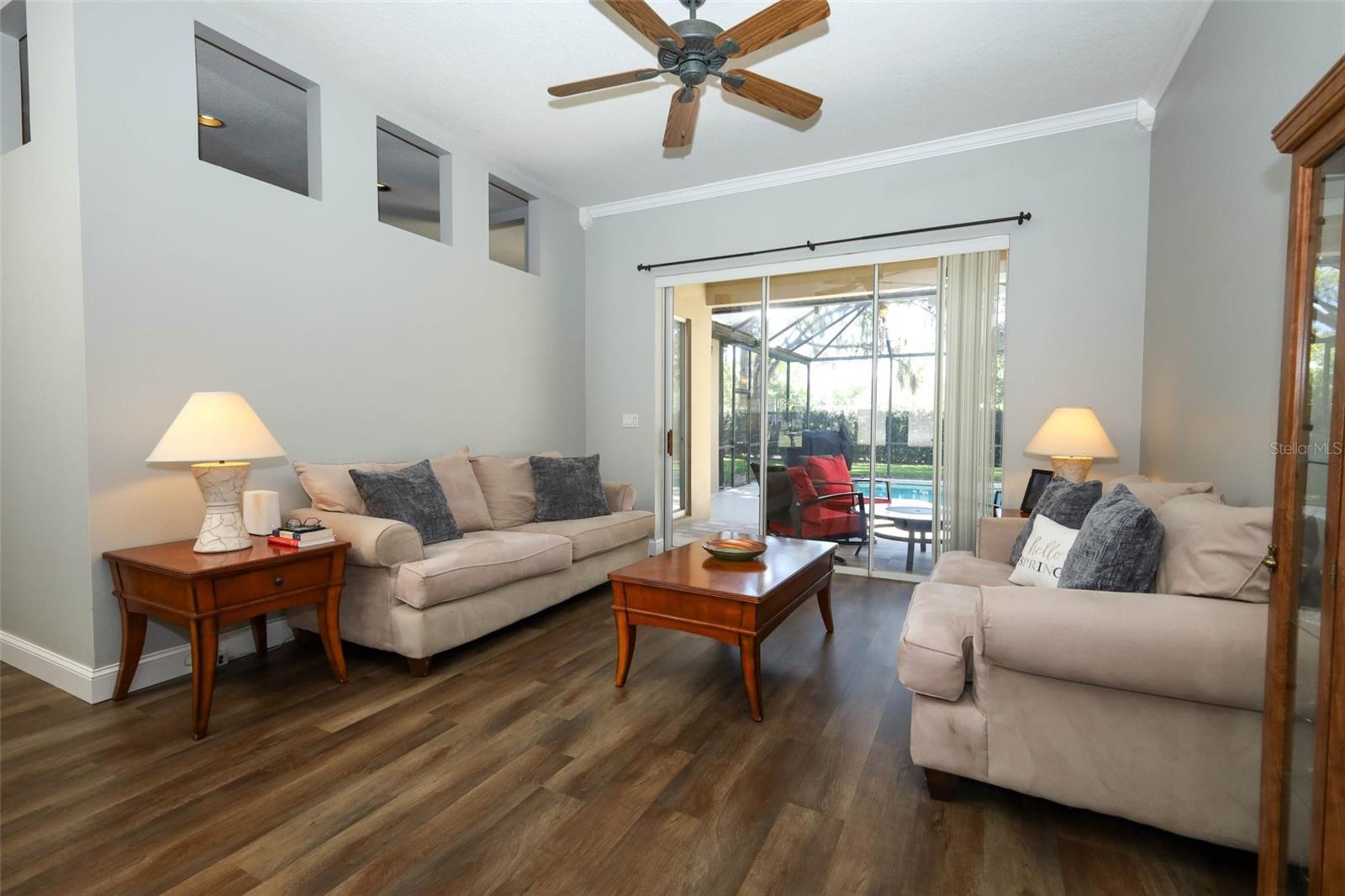 WHISPERING WOODS - Residential