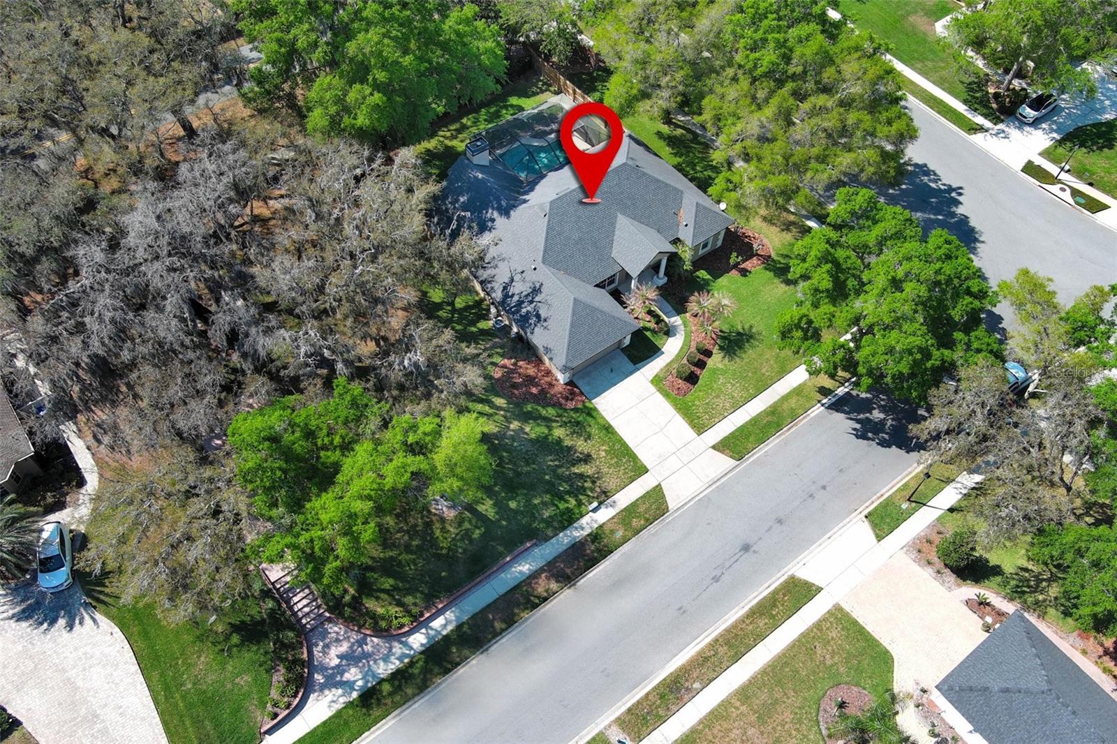 WHISPERING WOODS - Residential