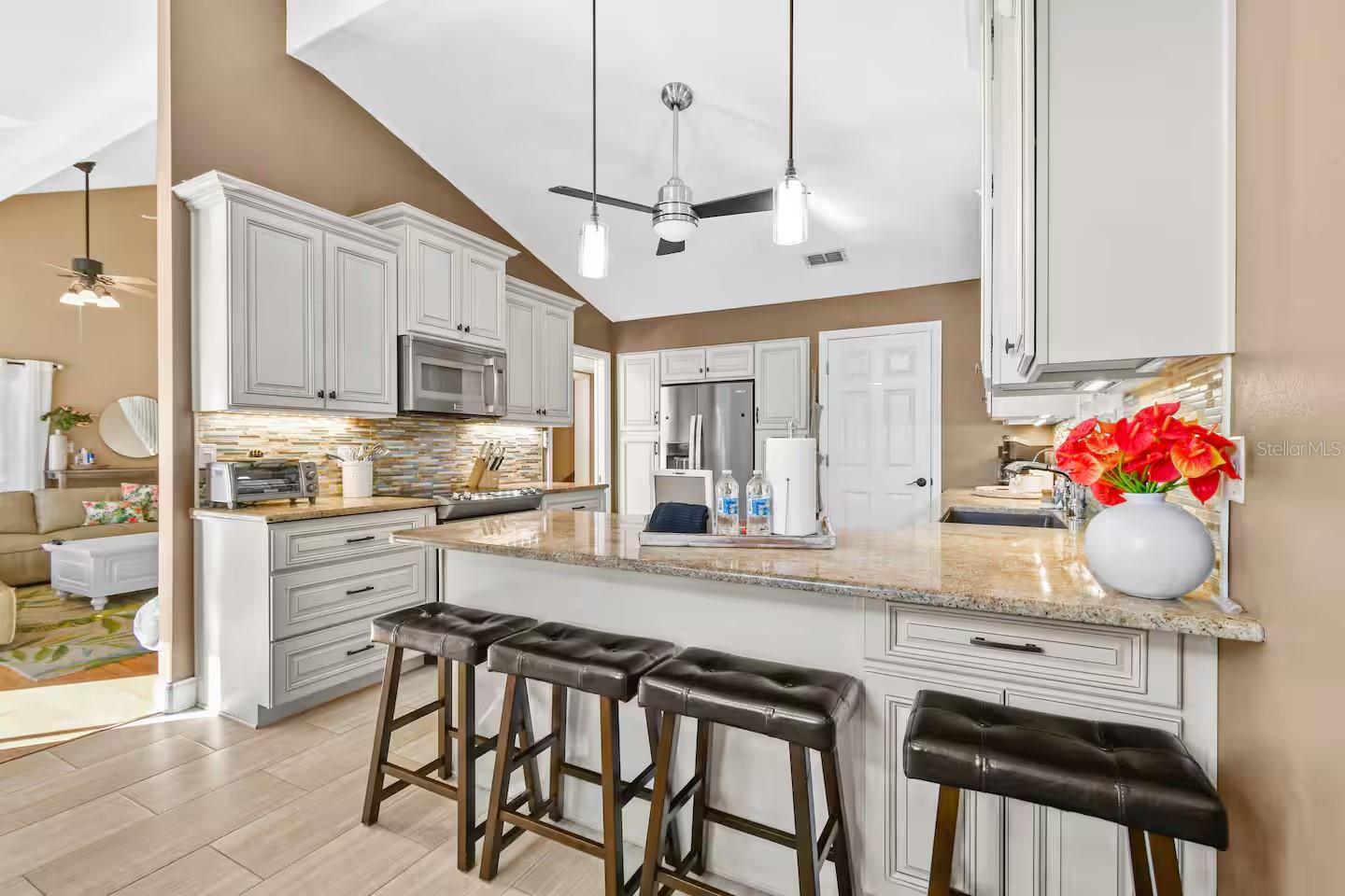 HARBOR VIEW 4 - Residential