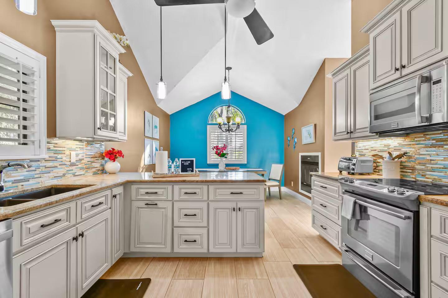 HARBOR VIEW 4 - Residential