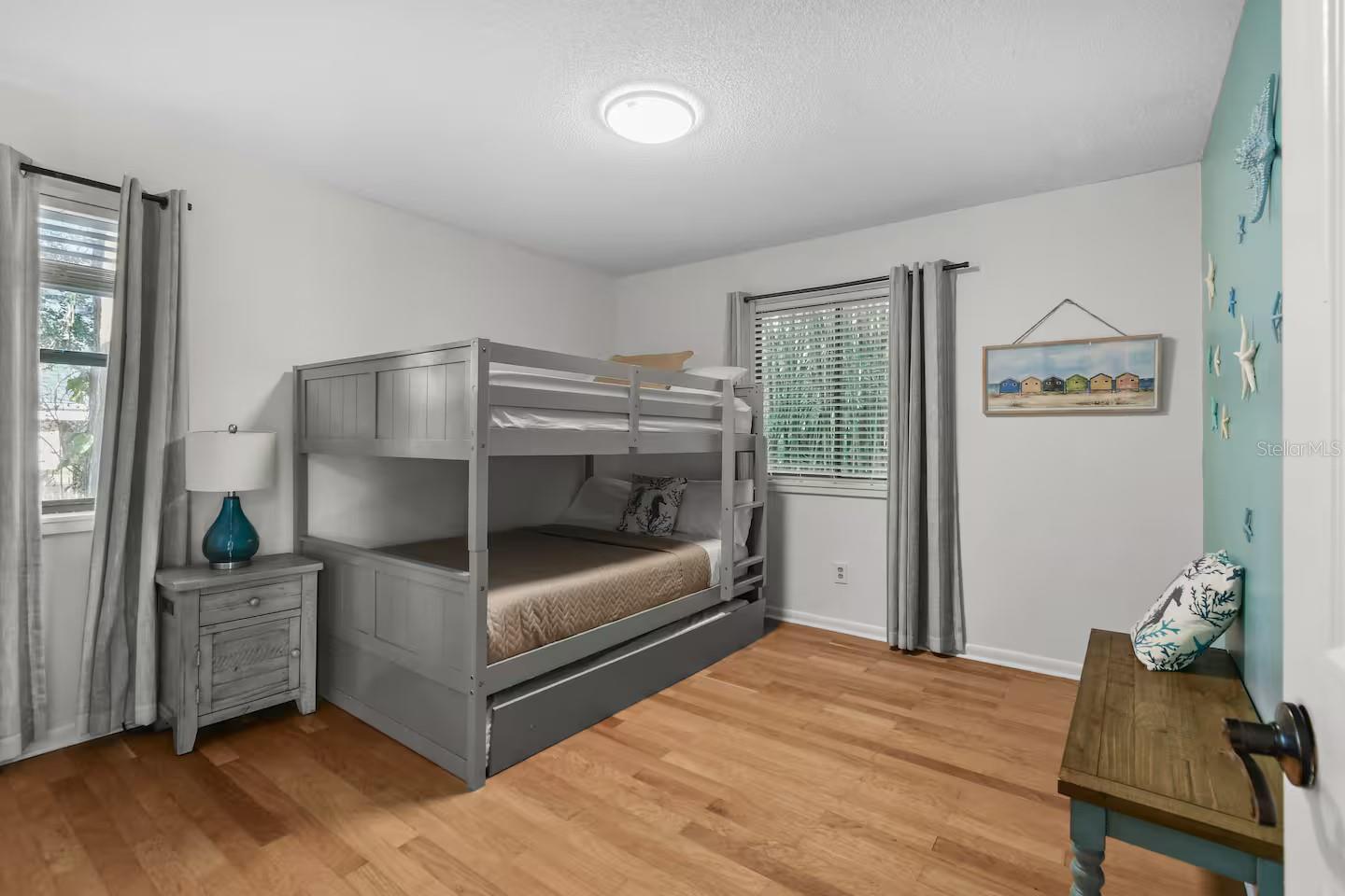 HARBOR VIEW 4 - Residential