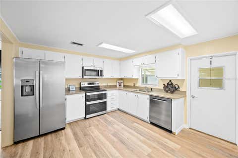 Tiny photo for 150 Azalea Trail, Leesburg, FL 34748 (MLS # O6426652)