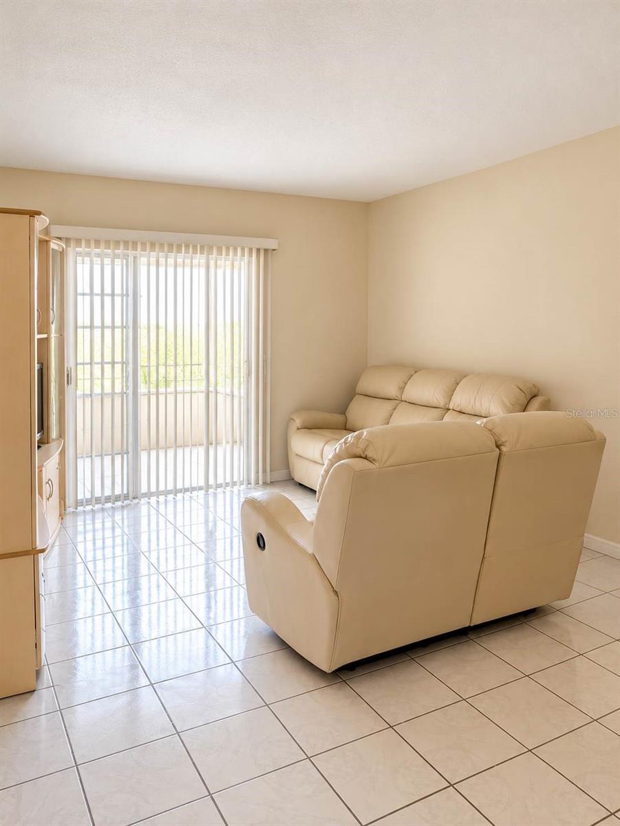 110 ROYAL PALM ROAD 208