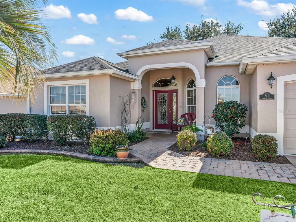 Photo of 17651 SE 90th Clemson Circle, The Villages, FL 32162 (MLS # OM718390)