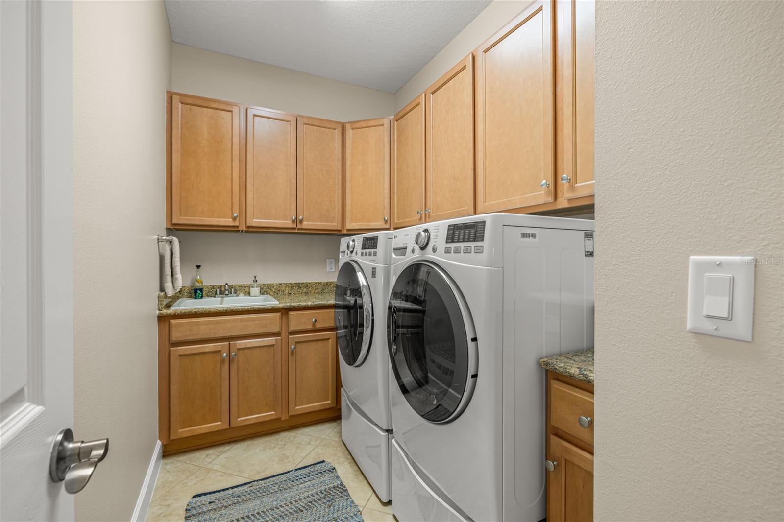 SUN CITY CENTER - RICHMOND VILLAS AT KINGS POINT - Residential